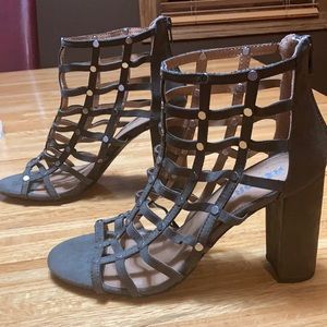 Olive Green Report Shoes, size 10